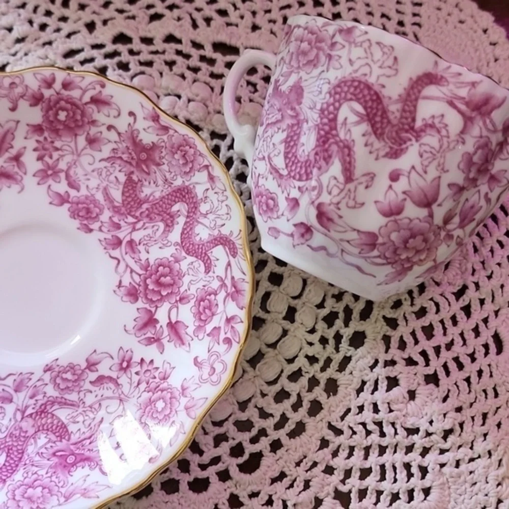 Pekin‎ fine bone china cup an saucer